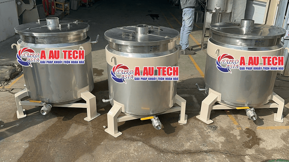 bồn chứa giải nhiệt sơn 300 lít