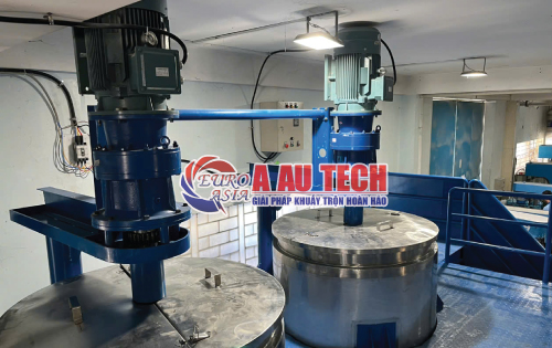 bồn khuấy sơn 1000L