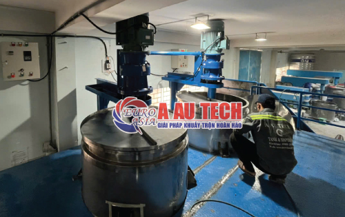 bồn khuấy sơn 1000L