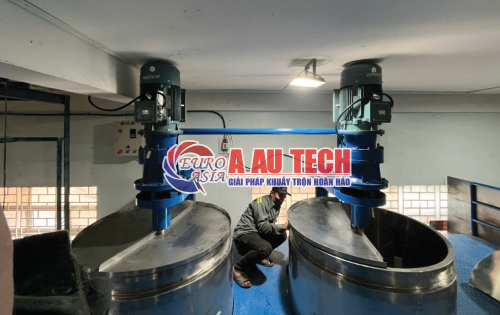 bồn khuấy sơn 1000L