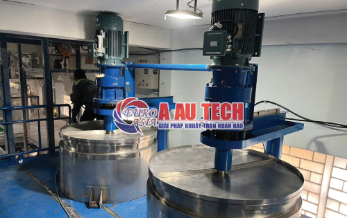 bồn khuấy sơn 1000L