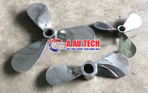 Cánh khuấy chong chóng