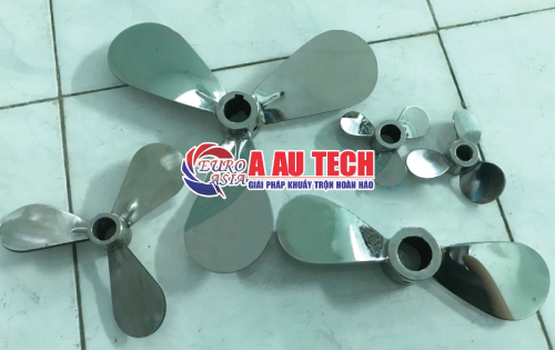 Cánh khuấy chong chóng