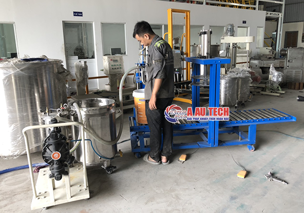 máy chiếc rót sơn AO-03