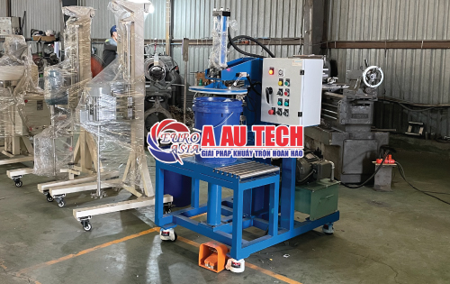 Máy đóng nắp thùng sơn