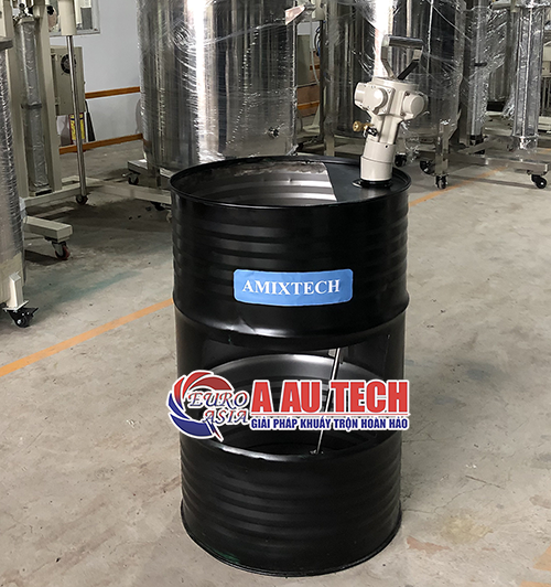 máy khuấy khí nén gắn lỗ miệng thùng phuy 200 lít