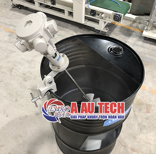 máy khuấy khí nén kẹp miệng thùng phuy