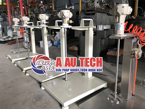 máy khuấy khí nén nâng tay 20 lít á âu