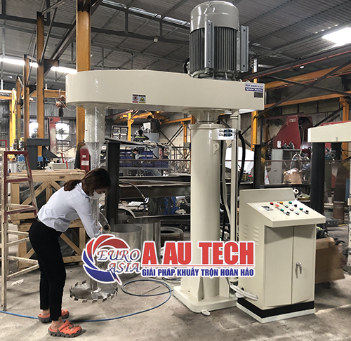 máy khuấy sơn công nghiệp 2000 lít