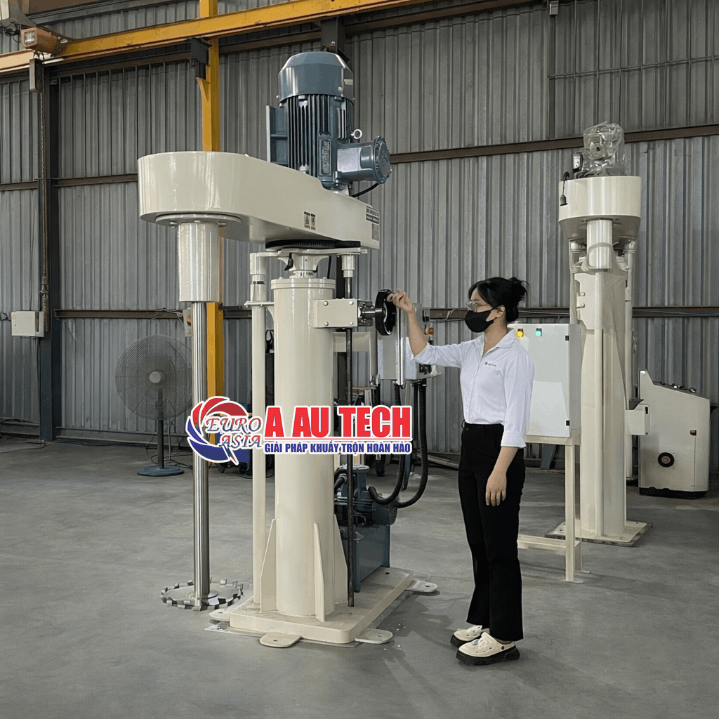 máy khuấy sơn hệ xoay