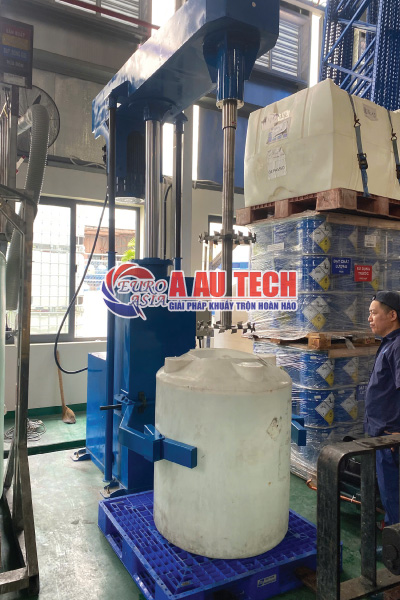 máy khuấy 2000 lít