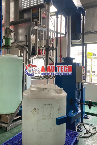 máy khuấy 2000 lít