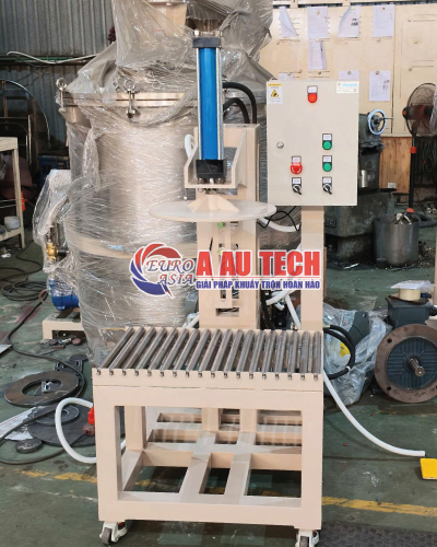 Máy đóng nắp thùng sơn 5–18 lít