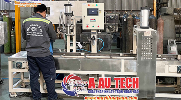 Máy chiết rót và đóng nắp thùng sơn tự động 5-20 lít tự động giải pháp tiết kiệm cho nhà máy sản xuấ