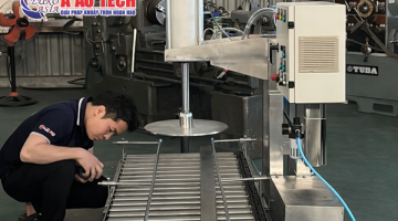 Máy Đóng Nắp Thùng Sơn Di Chuyển Bằng Con Lăn Giải Pháp Tối Ưu Cho Dây Chuyền Sản Xuất Hiện Đại