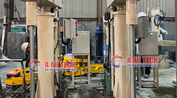 Máy khuấy sơn phòng nổ 10hp hành trình nâng hạ thủy lực tự động