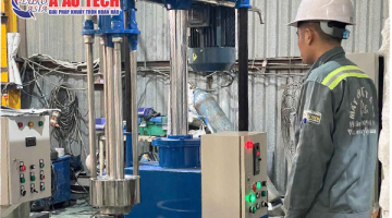 Máy nghiền sơn 50kg dạng rổ nâng hạ thủy lực giải pháp nghiền mịn tối ưu cho xưởng sơn hiện đại