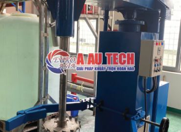 Hoàn Thiện Lắp Đặt Máy Khuấy 2000 Lít Tại Nhà Máy