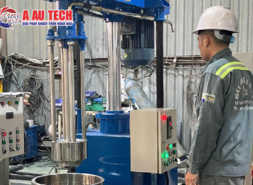 Máy nghiền sơn 50kg dạng rổ nâng hạ thủy lực giải pháp nghiền mịn tối ưu cho xưởng sơn hiện đại